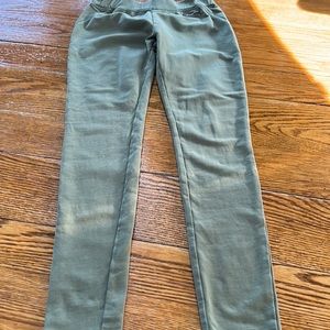 Matilda Jane Lovely Leaves Sandy olive green knit pants.  Size Small.